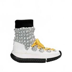 NEW 4CCCCEES women's kapok candy boot in silver